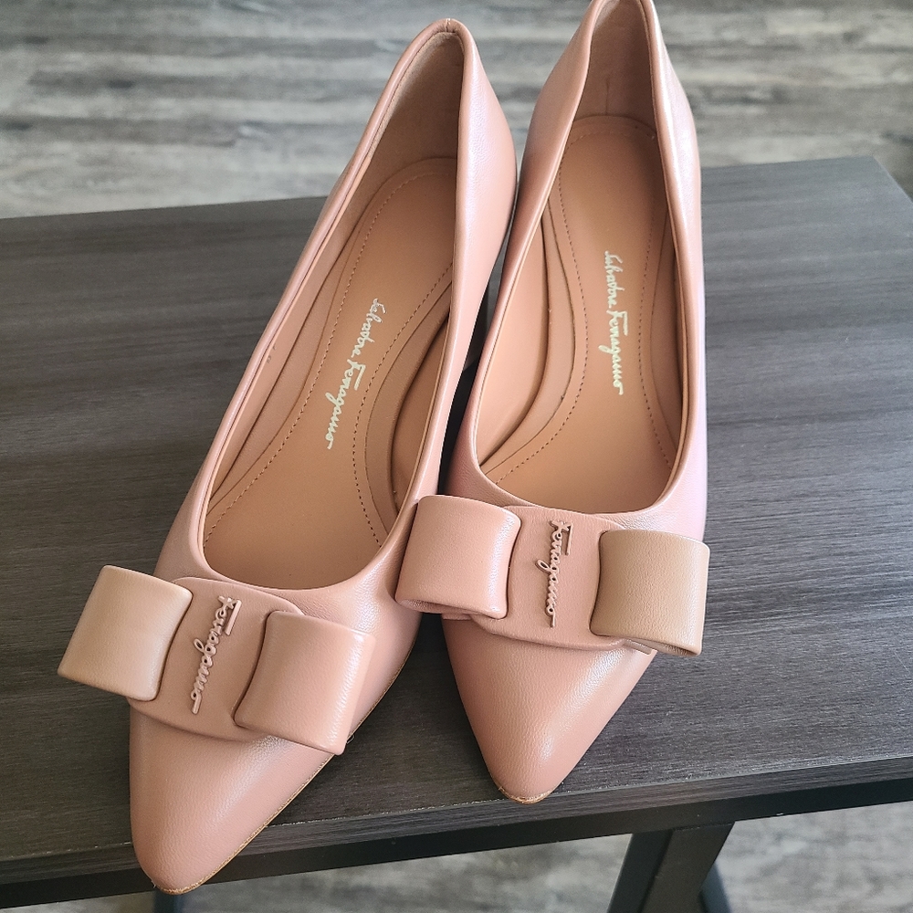 Viva Bow Ballet Blush Ballerina Flats Leather Salvatore Ferragamo Florence Italy